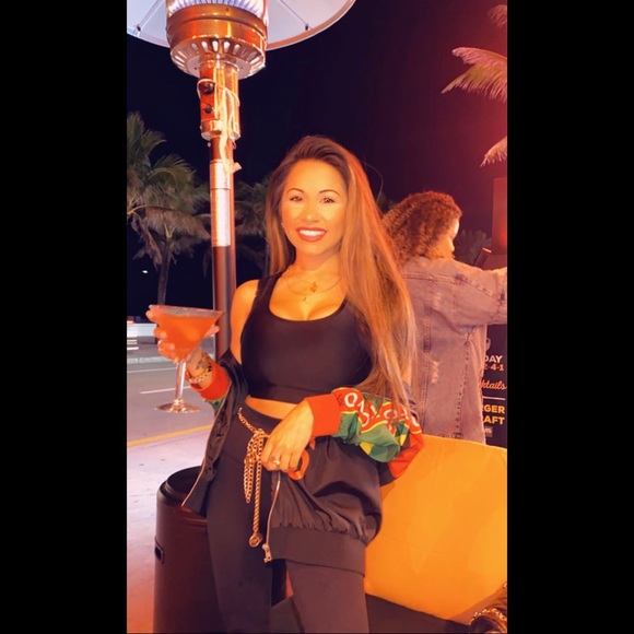 Meet your Posher, Samantha - Picture 1 of 1